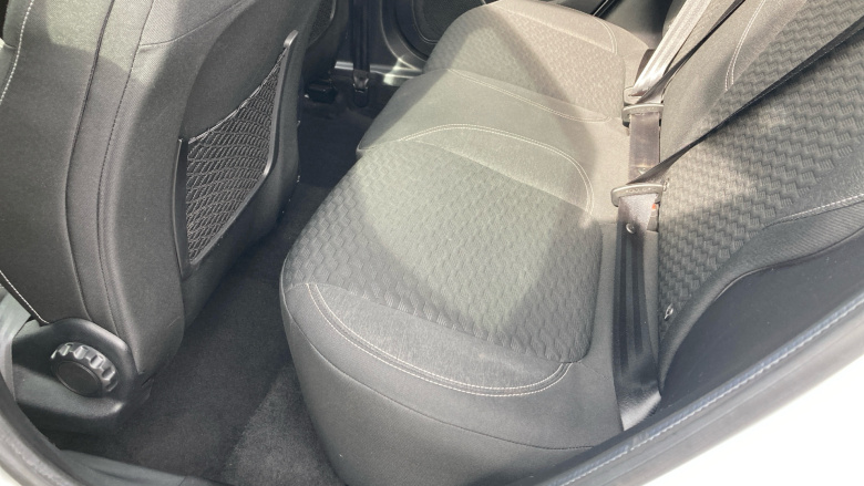 Ford Puma 1.0 EcoBoost Hybrid mHEV Titanium 5dr Petrol Hatchback